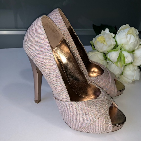 "Call it spring" beautiful pumps heels 🌷 - Picture 6 of 17